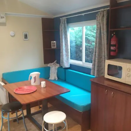 Mobil Avec Terrasse Pour 6 Personnes - Api-1-52-1077 Кемпинг
