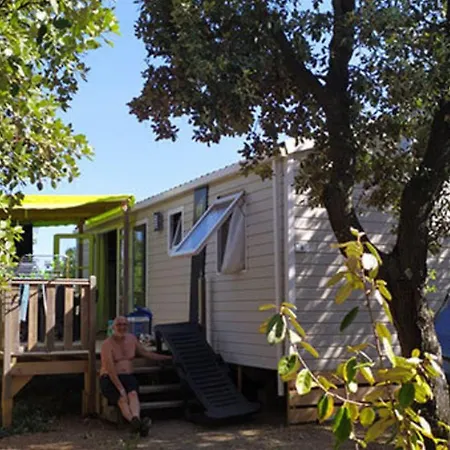 Mobil Avec Terrasse Pour 6 Personnes - Api-1-52-1077 * Laurens